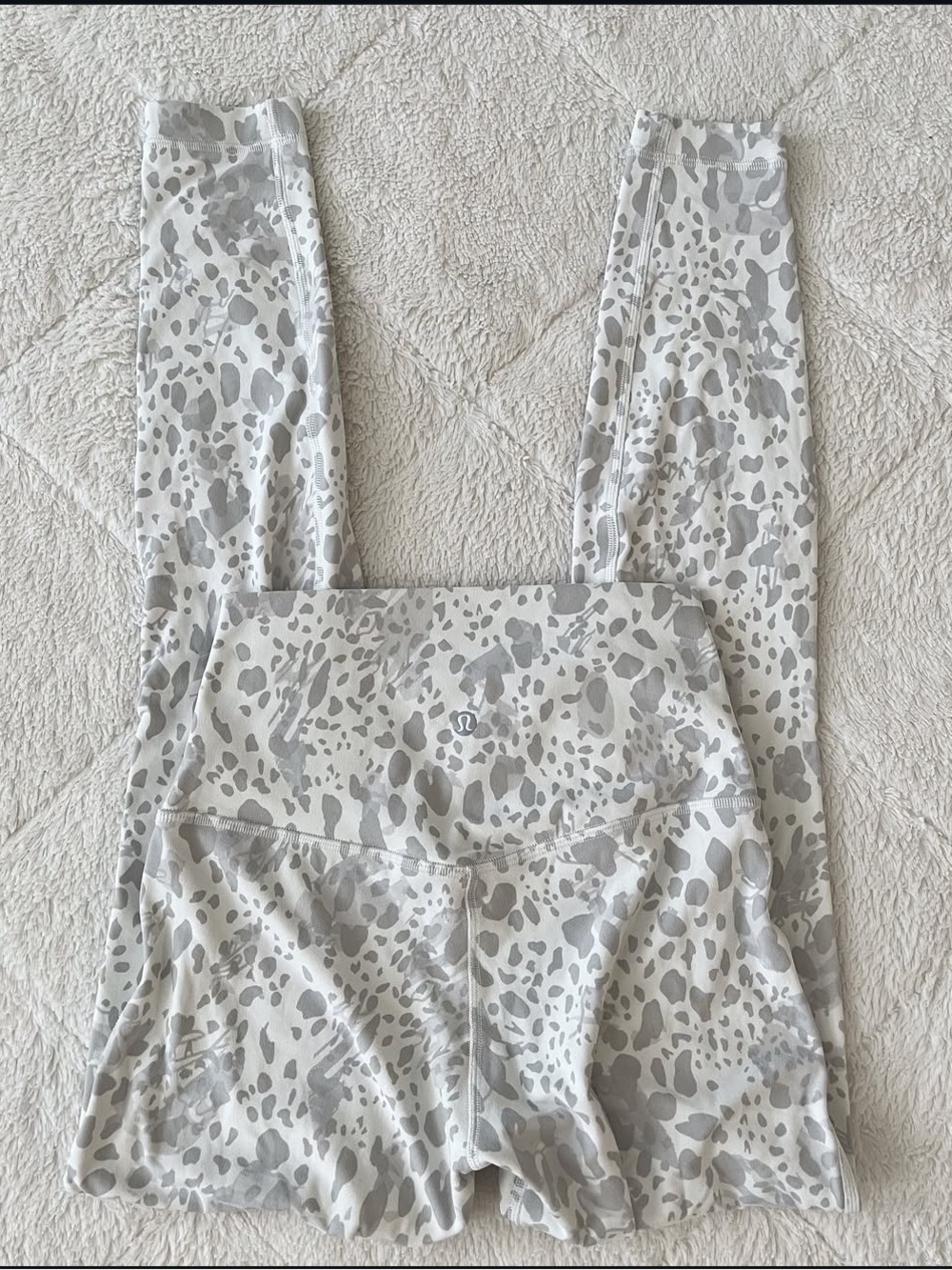 Lululemon❣️Align HR leggings Cheetah Camo Antique White Multi
